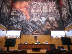 Ricardo Villanueva llamó a centrar la discusión en el tema del recorte al proyecto del Museo de Ciencias Ambientales. TWITTER/udg_oficial