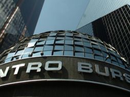 Destacan que 14 de las 34 principales empresas incluidas en el IPC lograron cerrar en terreno positivo este jueves. EFE/ARCHIVO