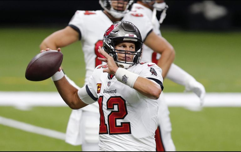 PROTAGONISTA. Brady, quien cumplió 44 años en agosto, y los Buccaneers, parten como favoritos para regresar al Super Bowl. AP/ARCHIVO