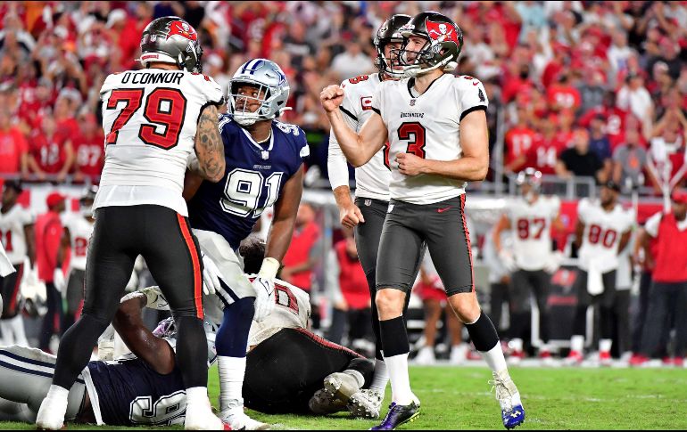 Ryan Succop (#3) liquidó el encuentro con un gol de campo a dos segundos del final. AFP/J. Aguilar