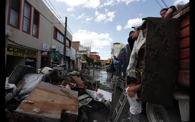 Al menos hay 31 mil personas afectadas por la inundaciones registradas esta semana en el céntrico estado de Hidalgo. EFE / J. Méndez