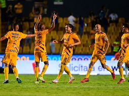 SUPERADOS. León fue mucho mejor en el trámite del partido, sin embargo, no pudieron materializarlo y sobre el final del encuentro Tigres rescató el empate. IMAGO7