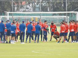 Ante las turbulencias, Chivas se ha mostrado fuerte en su unión grupal. IMAGO7/S. Bautista