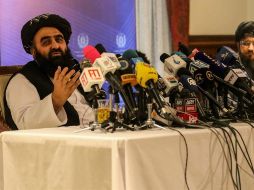 Amir Khan Muttaqi, ministro en ejercicio de Relaciones Exteriores del nuevo gobierno afgano, habla durante una conferencia de prensa. EFE