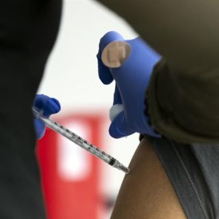 Holanda reduce restricciones, pero exigirá pasaporte de vacunación