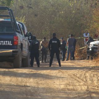Investigan hallazgo de 10 cuerpos en finca de Zacatecas