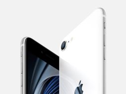 Con la llegada del nuevo iPhone 13 y la última actualización del iOS 15, es normal que Apple deje de darle soporte a versiones pasadas de su iPhone. AP / ARCHIVO