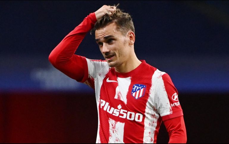 SILBADO. Antoine Griezmann fue recibido con una pitada por parte de la afición colchonera. AFP/G. BOUYS