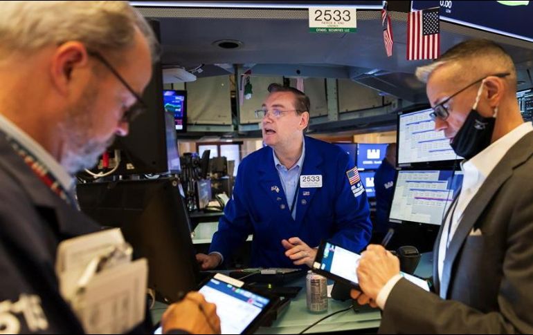 El parqué neoyorquino reaccionó a unos datos mejores de lo esperado sobre las ventas del sector minorista en agosto. EFE/J. Lane