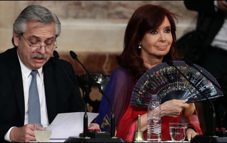 Varios ministros del ala kirchnerista del peronismo, liderada por la expresidenta y actual vicepresidenta Cristina Fernández, presentaron su renuncia al gobierno de Alberto Fernández. AFP / ARCHIVO