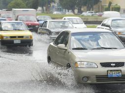 En redes sociales, automovilistas reportaron largas filas de vehículos y tráfico lento. EL INFORMADOR/ARCHIVO