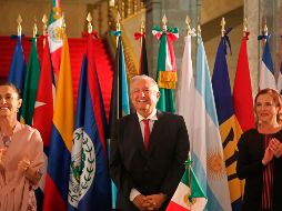Claudia Sheinbaum, el Presidente López Obrador y su esposa, Beatriz Gutiérrez durante la cena de recepción. EFE/Presidencia de México