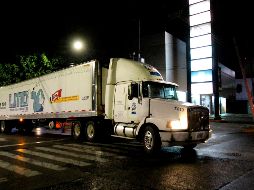 Un tráiler con 273 cadáveres deambuló por la Zona Metropolitana de Guadalajara en 2018. El escándalo por el caso llevó a la destitución de los titulares del IJCF y de la Fiscalía General del Estado. AFP/ARCHIVO