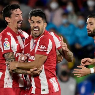 Atlético remonta y vence al Getafe con doblete de Luis Suárez