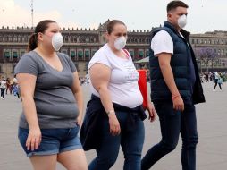 En las últimas cinco semanas, la mayor parte de los casos de coronavirus están presentes en los grupos de 18 a 29 años. EFE/J. Pazos