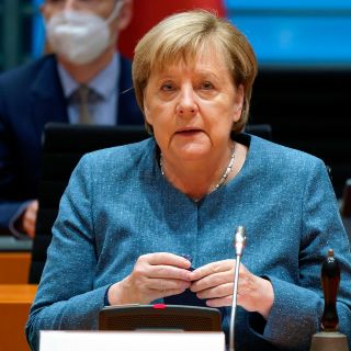 Laschet, un sucesor "B" para Merkel