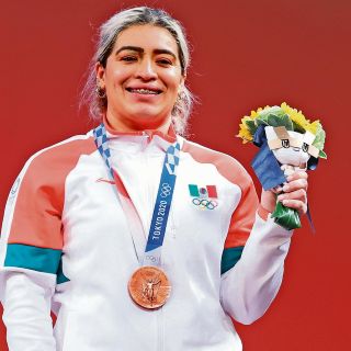 Medallista de Tokio 2020 denuncia que recibió un cheque sin fondos