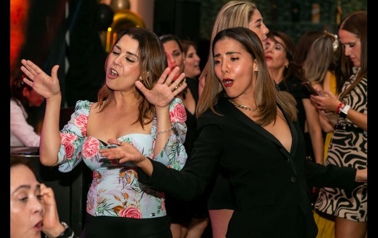 Karla Arroyo e Itzia de Dueñas