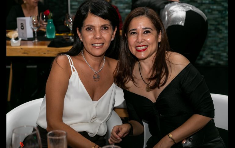 Claudia Uribe y María Elena Magaña