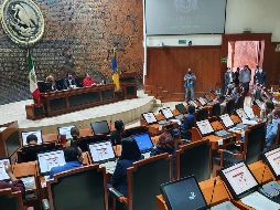 Minutos después de consumado el relevo, la Comisión sesionó para aprobar la convocatoria e iniciar el proceso para nombrar a una nueva integrante del TJAE. EL INFORMADOR / R. Rivas