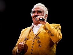 Vicente Fernández, es un fiel aficionado del Rebaño. ''¡Arriba las Chivaaaaas!'', dice su voz incluso se escucha en el Estadio Akron durante los partidos de local. EL INFORMADOR / ARCHIVO
