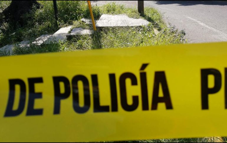 Autoridades forenses acudieron a los puntos para realizar el levantamiento de los cuerpos. ESPECIAL
