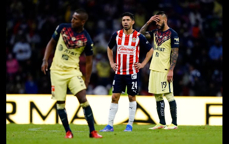 VOLVIÓ. Oribe Peralta pisó el césped del Azteca que no dudó en recibirlo con una fuerte abucheada. IMAGO7