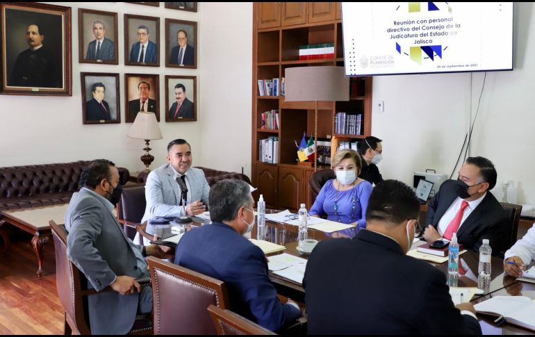 Fueron revisados 22 indicadores, entre ellos la publicación de declaraciones patrimoniales, padrón de proveedores, informes de objetivos y resultados, número total de plazas y vacantes por nivel. TWITTER/Judicatura_JAL