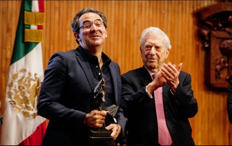Además del reconocimiento, el escritor Juan Gabriel Vásquez, obtuvo un monto económico por 100 mil dólares. EL INFORMADOR/G. GALLO