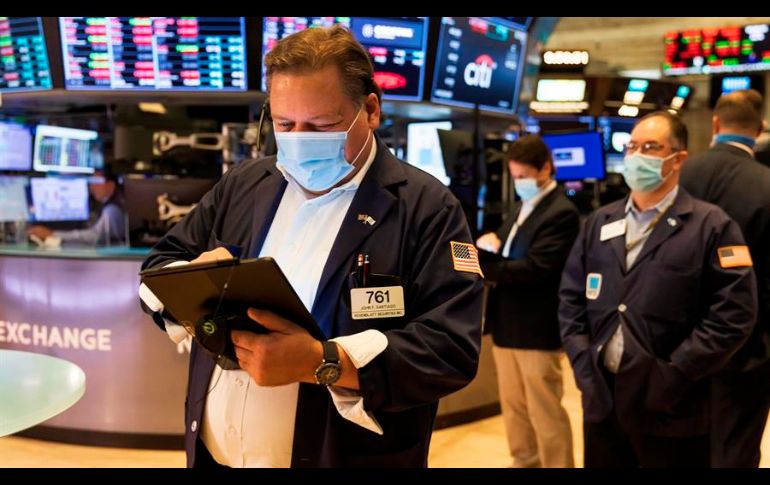 La mayor subida fue para el sector de la energía, coincidiendo con el alza del precio del barril de Texas por encima de los 75 dólares. EFE/J. Lane