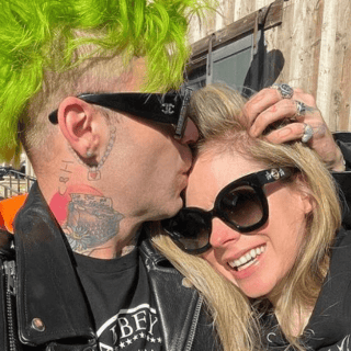 Avril Lavigne celebra su cumpleaños junto al rapero "Mod Sun"