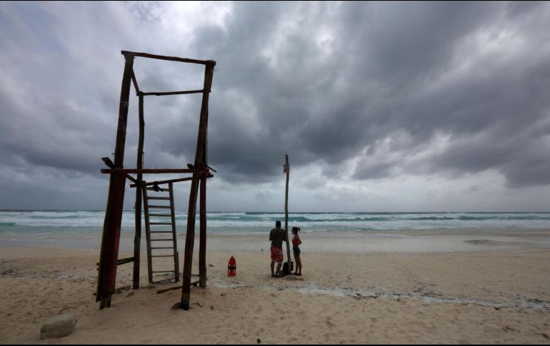 El vórtice de Sam estaba a unos 980 kilómetros (610 millas) al este del norte de las Islas de Sotavento. EFE/Archivo