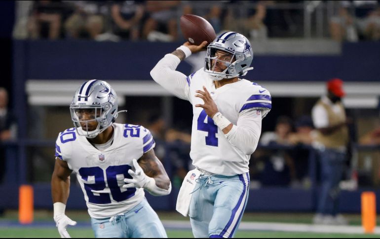 En los triunfos ante los Chargers de Los Ángeles y los Eagles, Prescott ha lanzado un total de 475 yardas, mientras que los Cowboys promedian 179 yardas por tierra tras tener apenas 60 ante los Buccaneers. AP/R. JENKINS