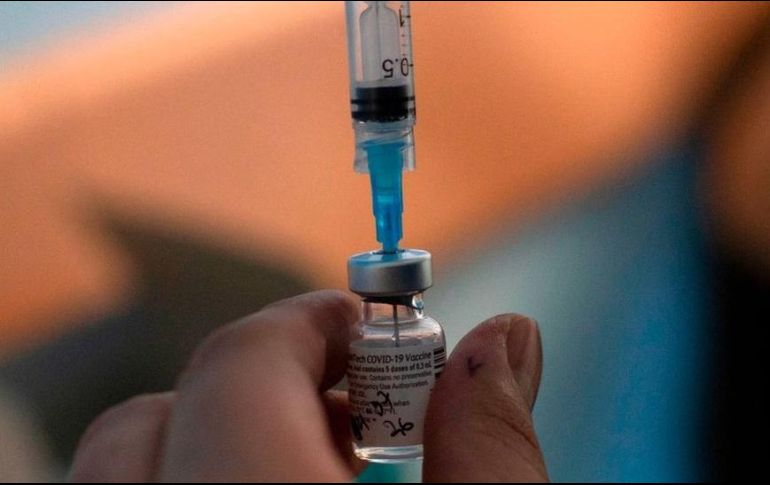 Pfizer. Tercera dosis, pero no para todos. BBC