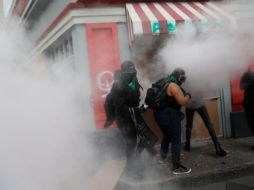 Ayer martes cientos de mujeres salieron a las calles de la CDMX para reclamar el pleno acceso al aborto y el cese de la violencia contra las mujeres en el país. EFE / ARCHIVO