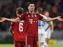 Robert Lewandowski llegó a 50 goles, convirtiéndose en el máximo goleador en lo que va del año. AFP/C. Stache