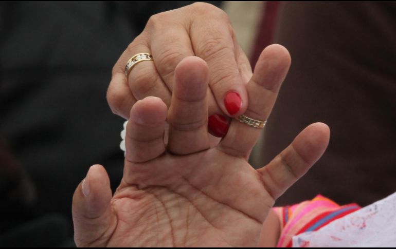 A escala nacional la tasa de matrimonios por cada mil habitantes de 18 años o más fue de 3.82, lo que representa una disminución de dos unidades respecto a 2019. AP / ARCHIVO