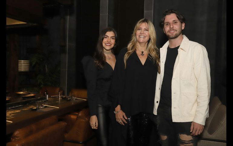Renata Sahagún, Lety Acedo e Iñaki Christeinicke. GENTE BIEN JALISCO/ CLAUDIO JIMENO