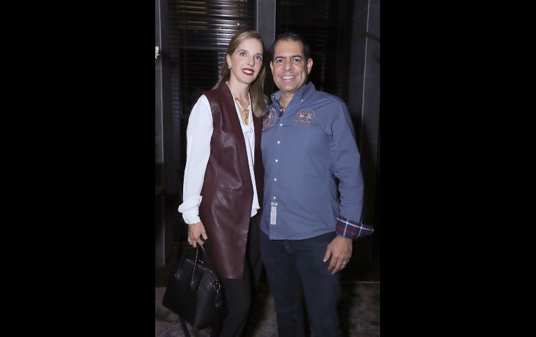 Marissa Gayoso y Diego Martínez. GENTE BIEN JALISCO/ CLAUDIO JIMENO