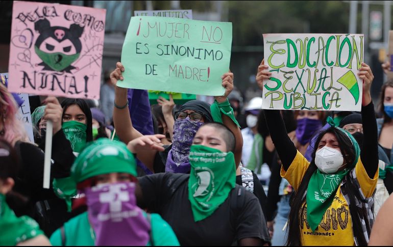 Dirigentes de partidos políticos se opusieron ante los diputados de Morena. SUN/ B. Fregoso
