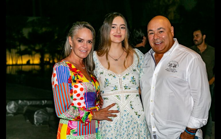 Gloria Peña, Mishelle Orozco y Eduardo Hada GENTE BIEN JALISCO/JORGE SOLTERO