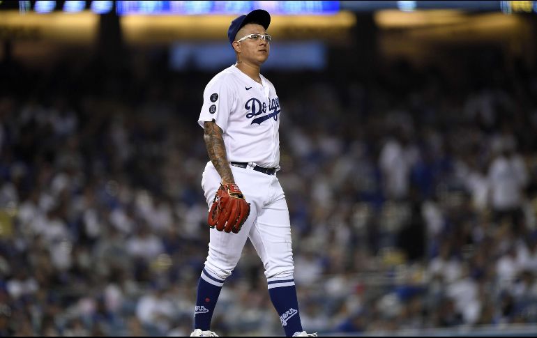 JULIO URÍAS. Contra Brewers, el sinaloense de 25 años buscará cerrar con broche de oro una campaña excepcional en la que culminará como campeón de triunfos conseguidos. AFP / ARCHIVO