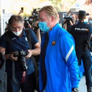 Laporta confirma la continuidad de Koeman como entrenador del Barça