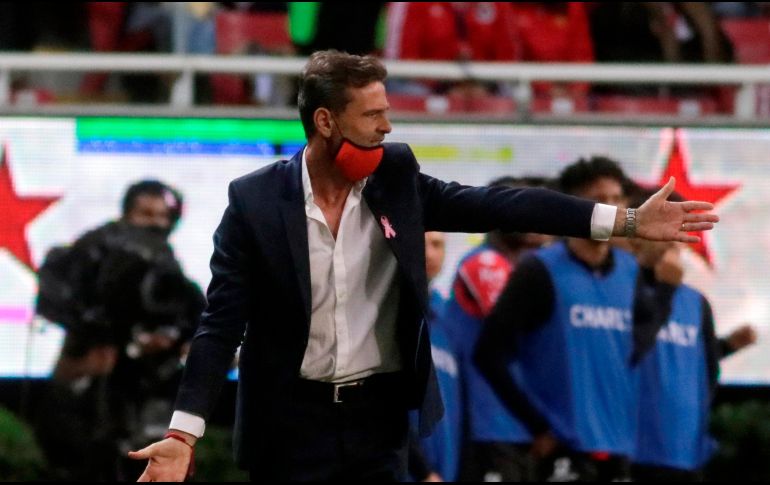 Satisfecho. Cocca se mostró satisfecho tras ganar el cásico tapatío. EFE