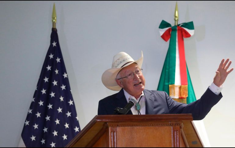DE ESTRENO. El flamante embajador de Estados Unidos en México, Ken Salazar, durante una rueda prensa. FE