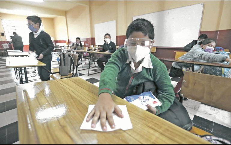 Limpieza. La desinfección de la escuela y el cuidado que aporta el alumno para que su espacio esté limpio, son claves. SUN