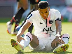 Entregado. Kylian Mbappé dijo entregarse a 100 por ciento en todo momento con el club parisino. EFE