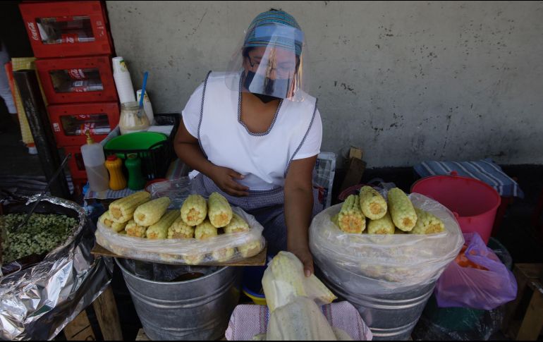 AMLO ha señalado que el uso del cubrebocas obligatorio es una medida autoritaria y represiva, en franca crítica a las autoridades locales que han manejado esa posibilidad para hacer frente al coronavirus COVID-19. NTX / ARCHIVO