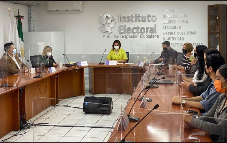 El IEPC afirmó que no tienen las atribuciones para modificar la convocatoria aprobada por el Congreso, restringida a la participación de mujeres. TWITTER/iepcjalisco