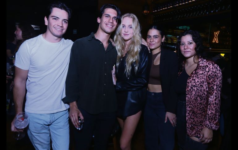 Juan Martín Del Campo, Pinaro Uriastegui, María Martínez, Ana Cristina González y Lisette Coss GENTE BIEN JALISCO/CLAUDIO JIMENO